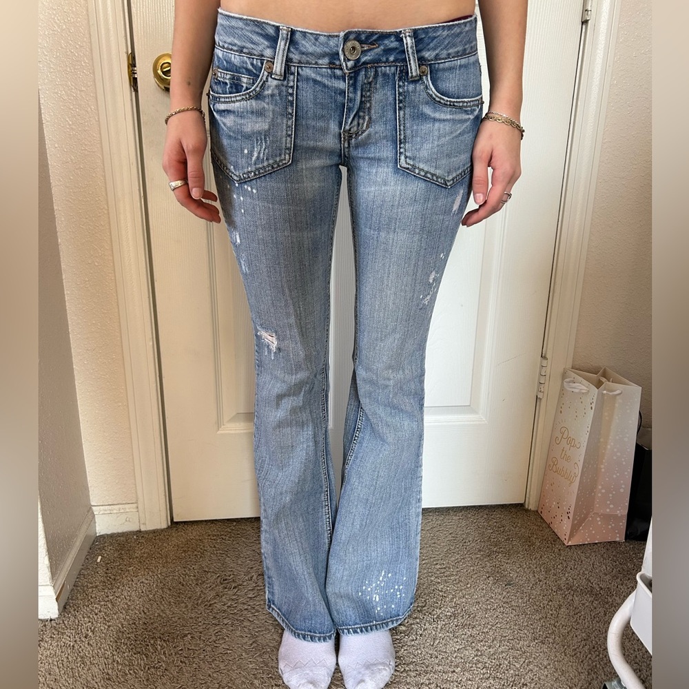light wash visibly worn Amethyst Jeans size 7 100% cotton